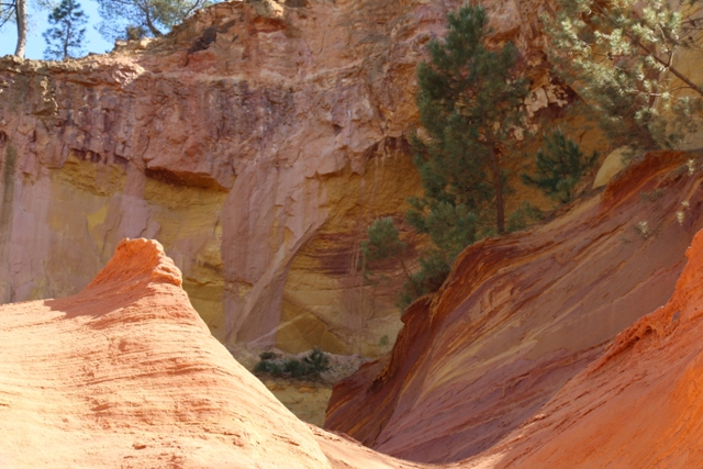 Ockerfelsen von Roussillon 